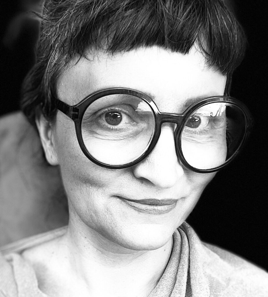 Árokszállási Edit fekete fehér fotó